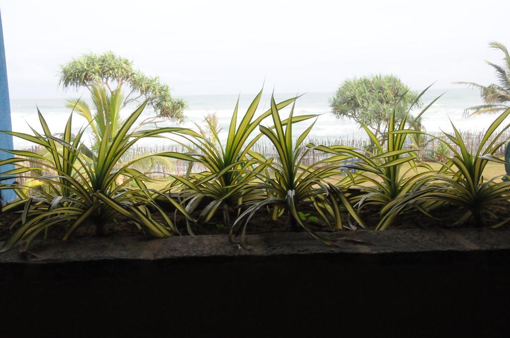 Villa Atulya At Ocean'S Edge ミリッサ エクステリア 写真